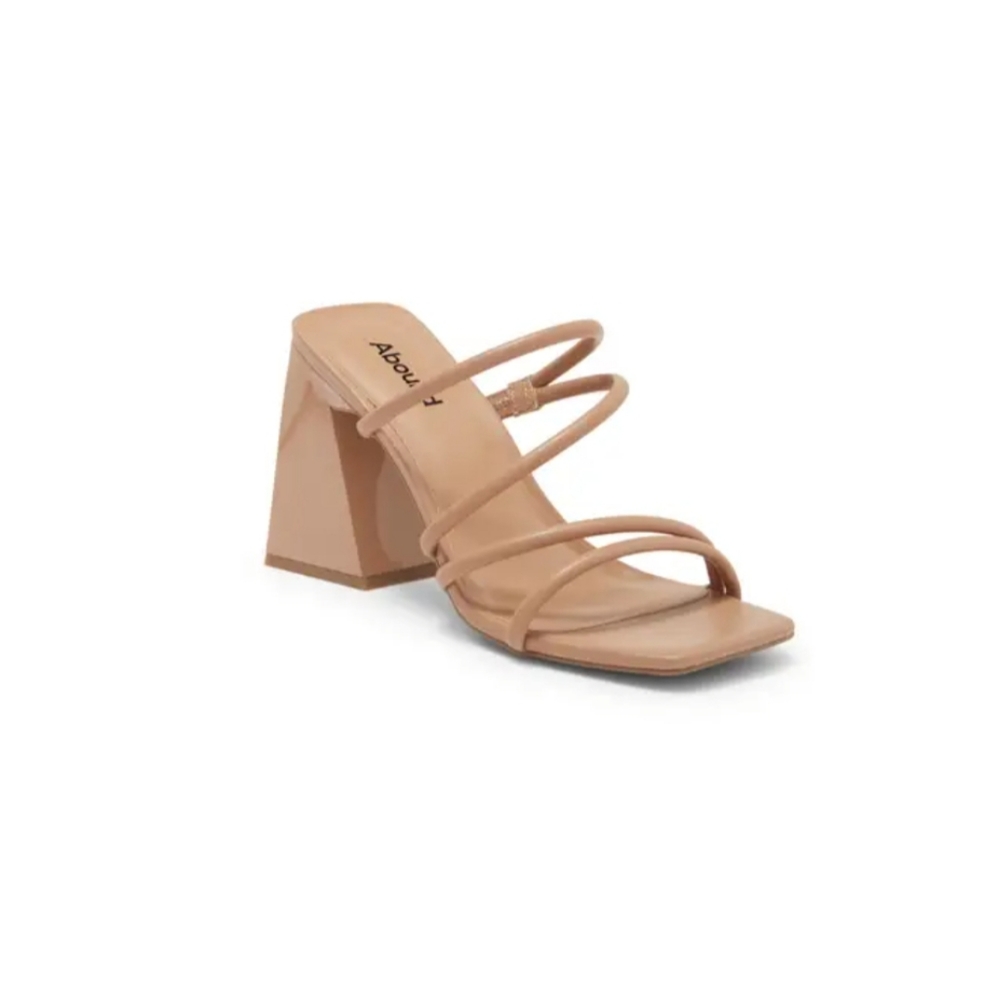 Abound austyn strappy sandle in tan mocha. Size 8